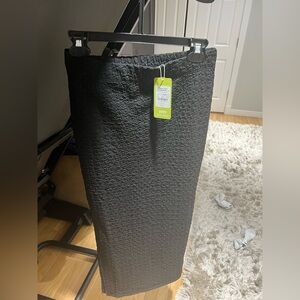 Elegant Black Textured Maxi Skirt